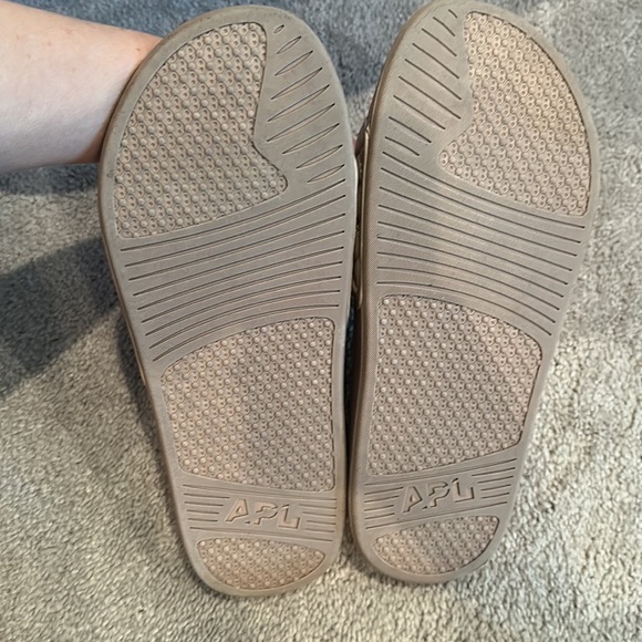 APL lusso slide - Picture 3 of 7